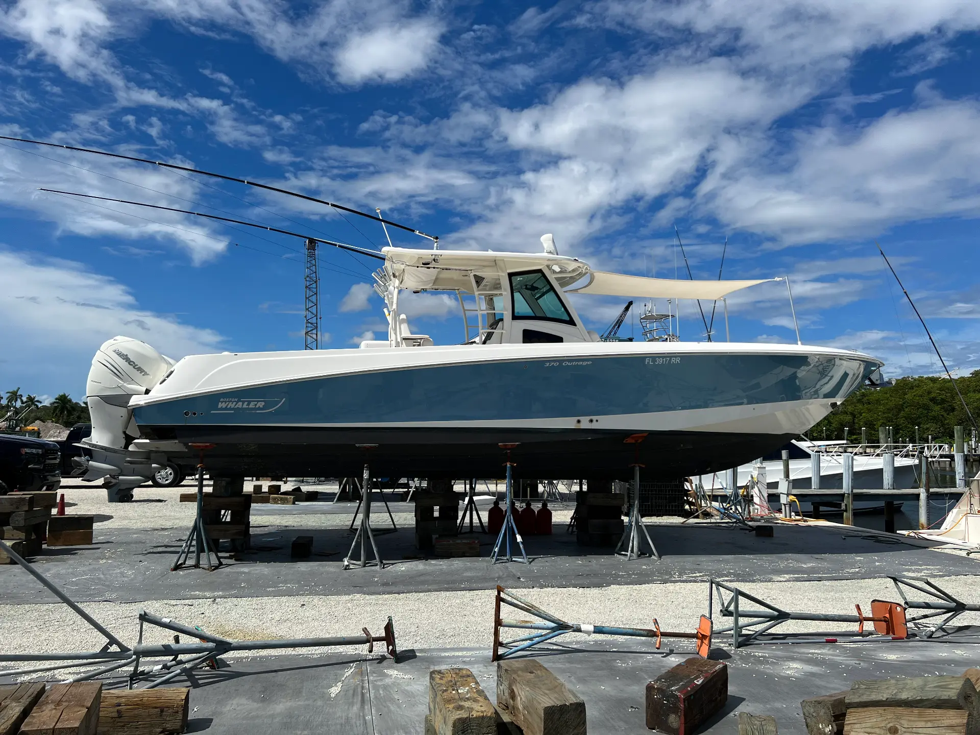 2016 Boston Whaler Boston Whaler 370 Outrage for sale thumbnail 2